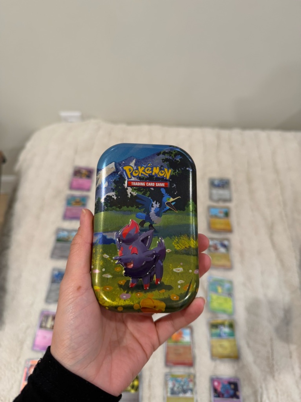 30 Pokémon Holo Cards with Metal Tin - including a silver star